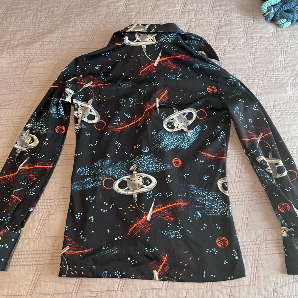 Givenchy Black and Orange Cosmic Shirt Like New, Size 6, Vintage - Picture 4 of 4